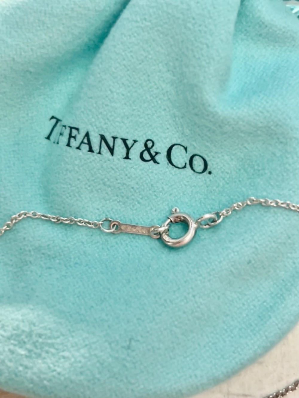 Vintage Tiffany & Co. Paloma Picasso Loving Heart Necklace - Picture 5 of 6